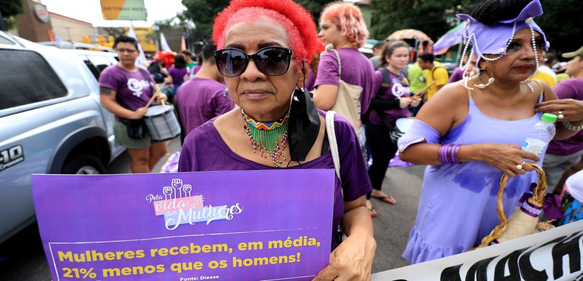 Mulheres realizam ato por uma Belém com mais igualdade, menos violência e respeito a todas