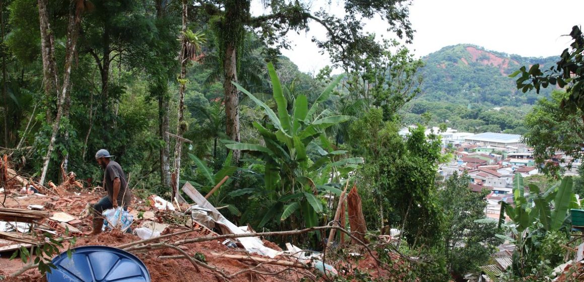 Barra do Sahy Especialistas alertam que é preciso repensar o gerenciamento costeiro