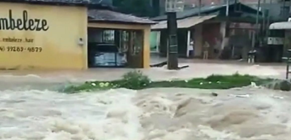 Marabá amanhece debaixo d’água após fortes chuvas