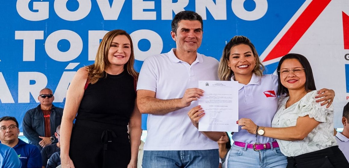 Helder entrega obras e serviços em Marituba