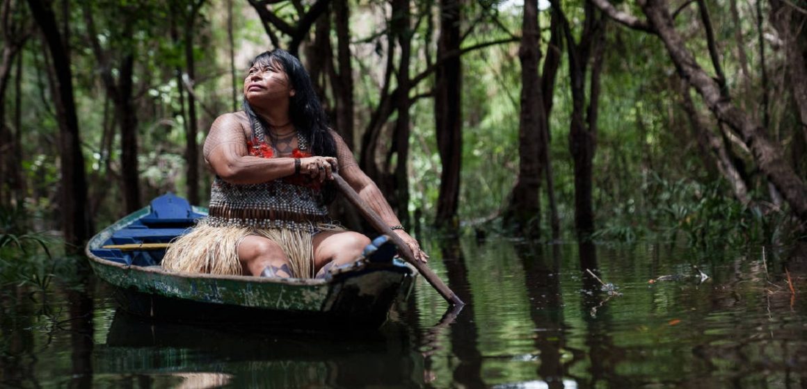Prêmio Goldman é dado a liderança indígena Alessandra Munduruku nos EUA