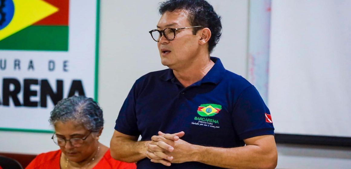 Renato Ogawa reúne para discutir medidas de segurança nas escolas