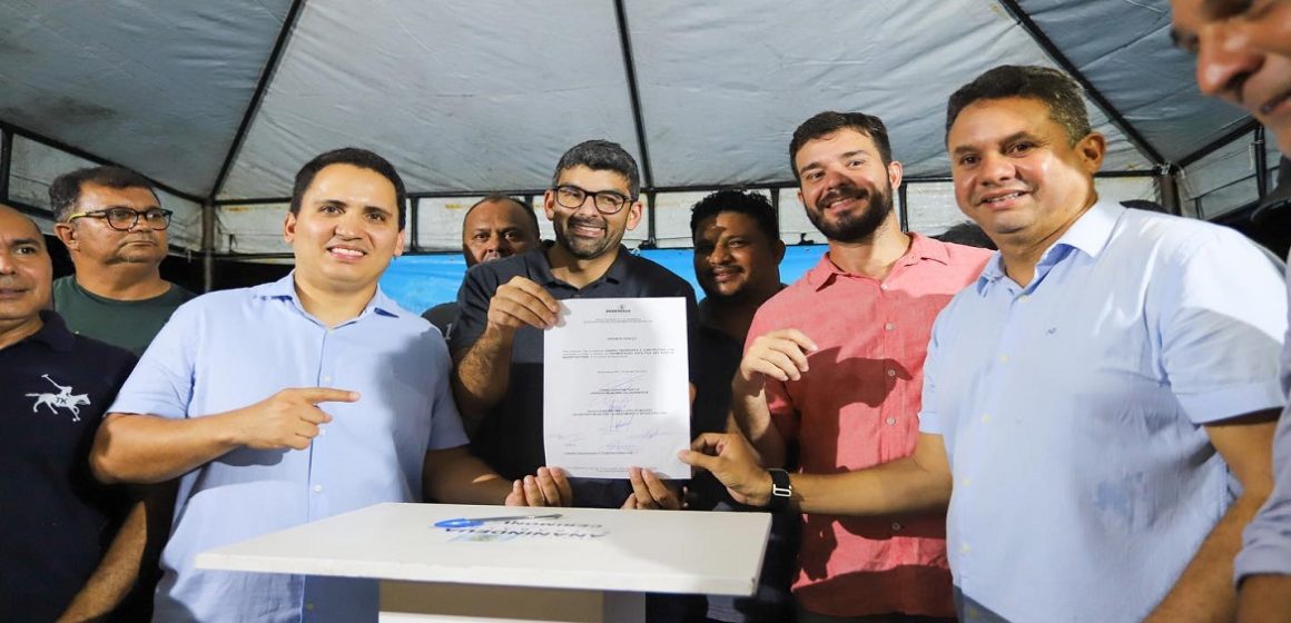 Cássio Andrade assina ordem de serviço de 11 ruas que serão pavimentadas