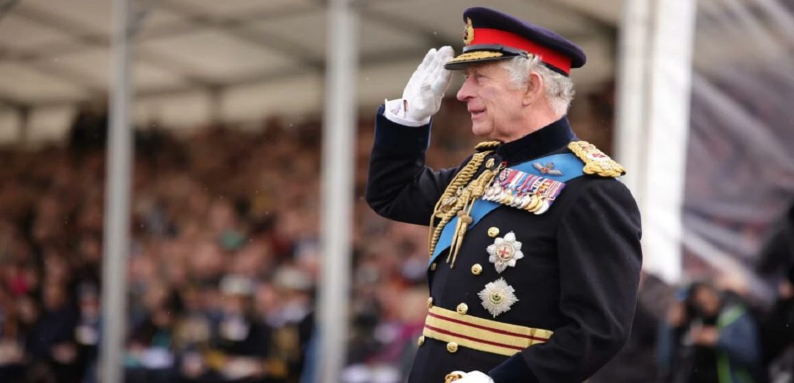 Entenda como será a cerimônia de coroação do Rei Charles III