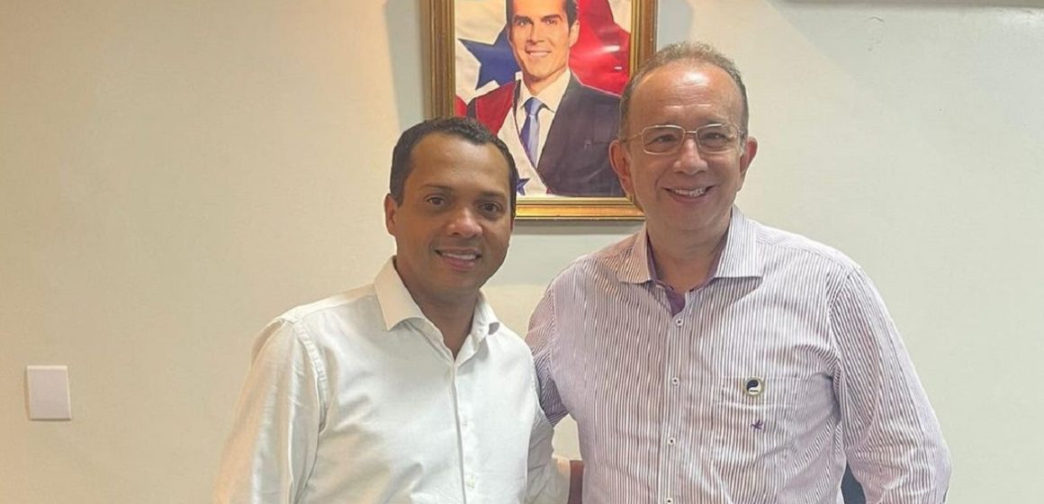 José Fernando Gomes reúne com Wagne Machado