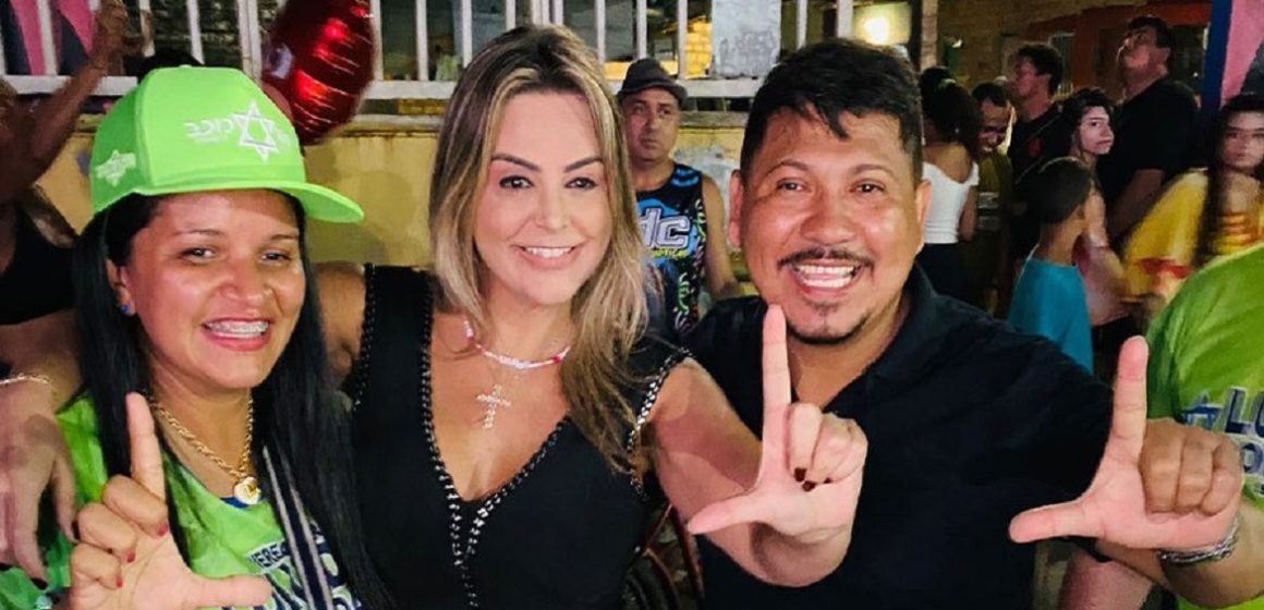 Cilene Couto comemora o aniversário de Lulu das Comunidades