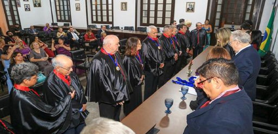 Academia Paraense de Jornalismo empossa novos membros