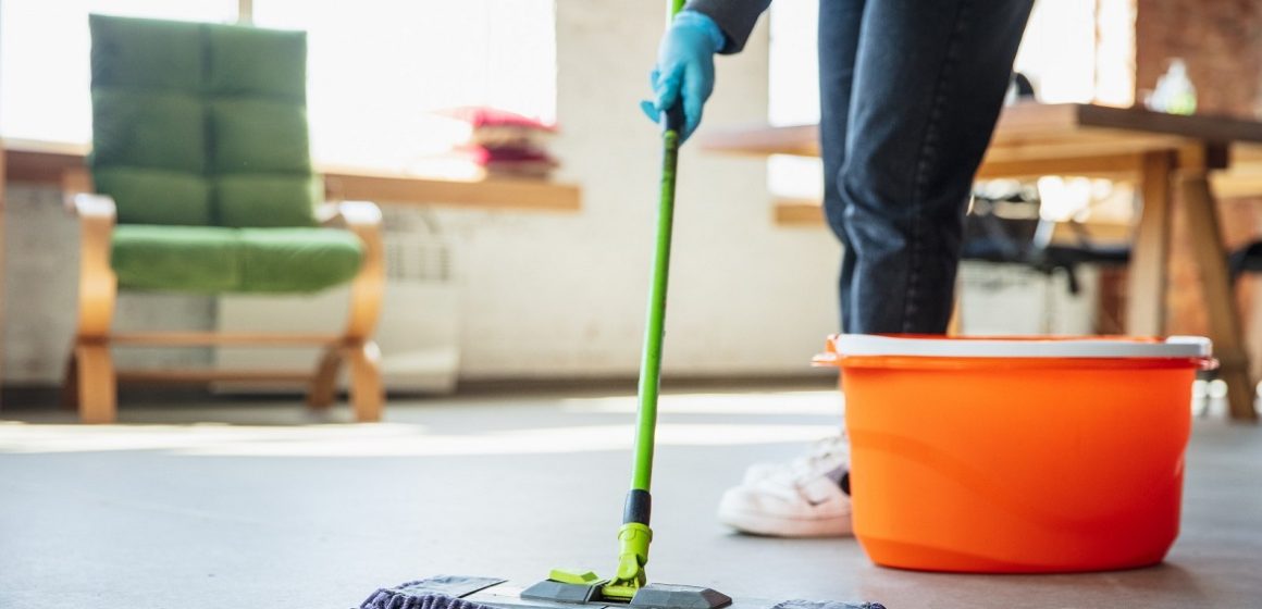Dia da Empregada Doméstica alerta para os direitos trabalhistas