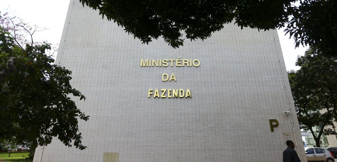 Taxa para compras online não será criada, diz Fazenda, mas reforçará fiscalização