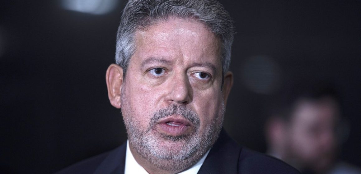Lira prevê votação do arcabouço fiscal até 10 de maio