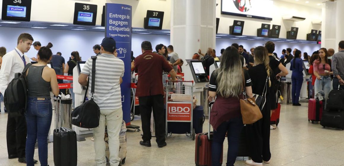 Operadoras de turismo batem recorde de embarques em 2022