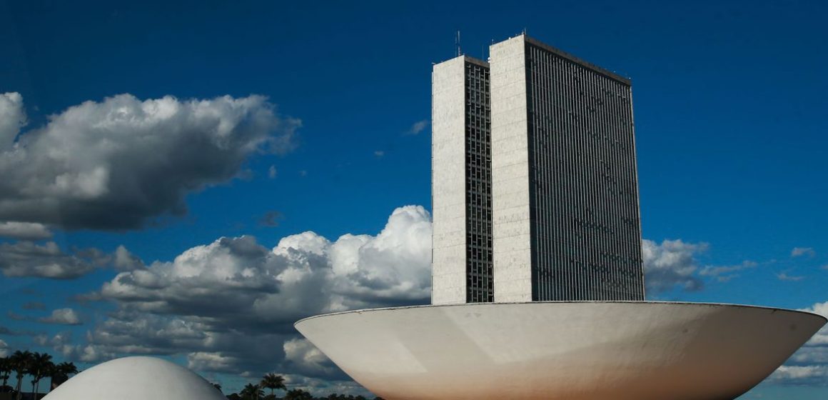 Reúne 9 partidos e 173 deputados o novo e maior bloco da Câmara