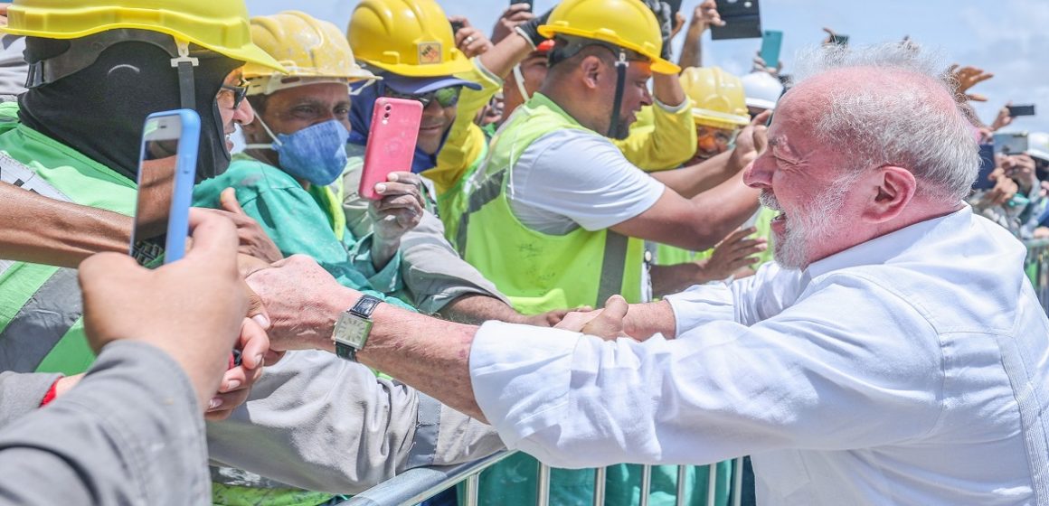Governo Lula possui 52% de aprovação, segundo Ipespe