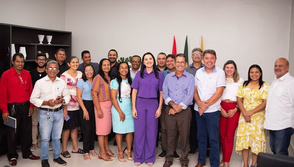 Mariana Chamon reúne com pastores para falar sobre a organização das ações para o aniversário de Curionópolis