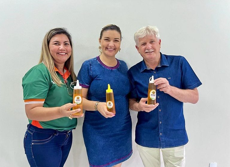 Airton Faleiro visita Benevides e encontra com a prefeita Luziane Solon