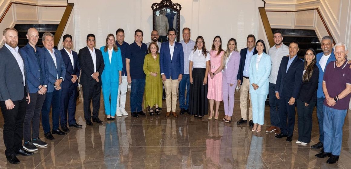 Chicão participa de reunião do MDB