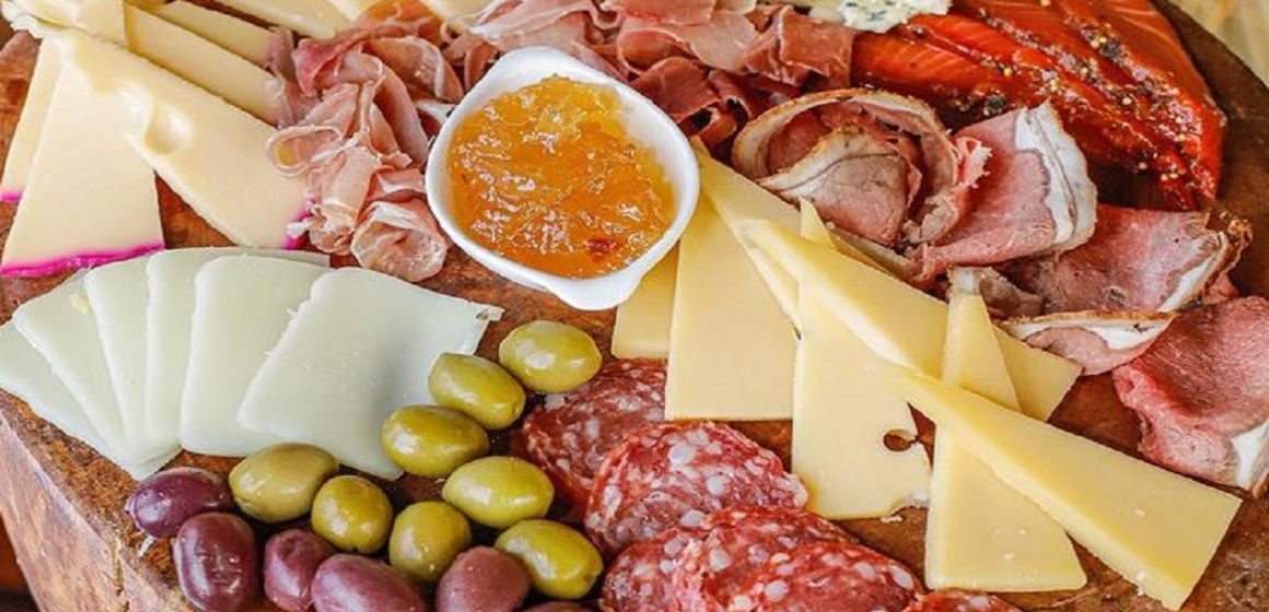 Restô do porto oferece super buffet todos os dias