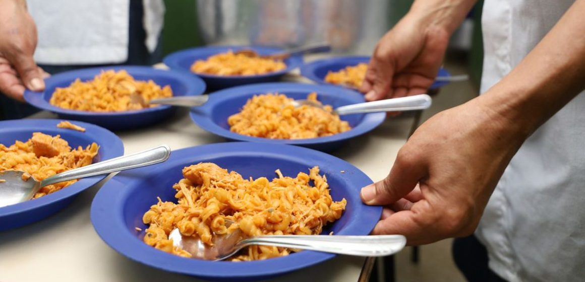 Evento internacional reúne especialistas em alimentação escolar