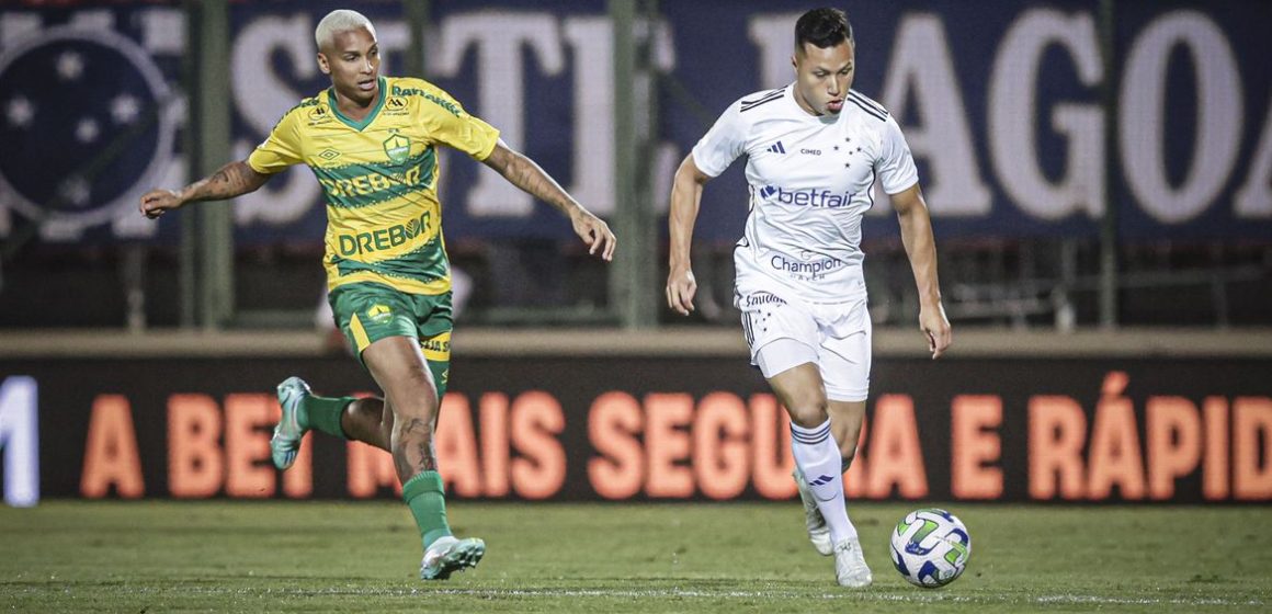 Brasileiro: Cuiabá bate Cruzeiro e deixa zona do rebaixamento