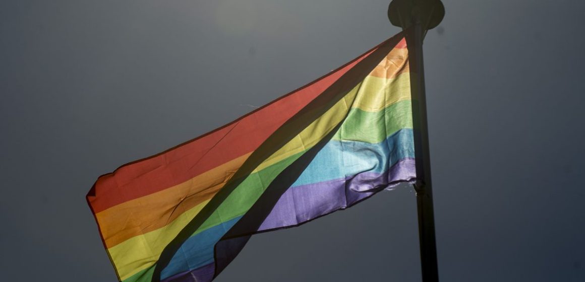 Governo aprova rito simplificado para refúgio de pessoas LGBTQIA+