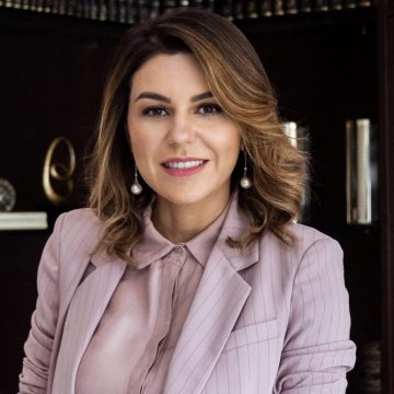 Liderança para mulheres: Brenda Araújo ganha bolsa de estudos na Europa