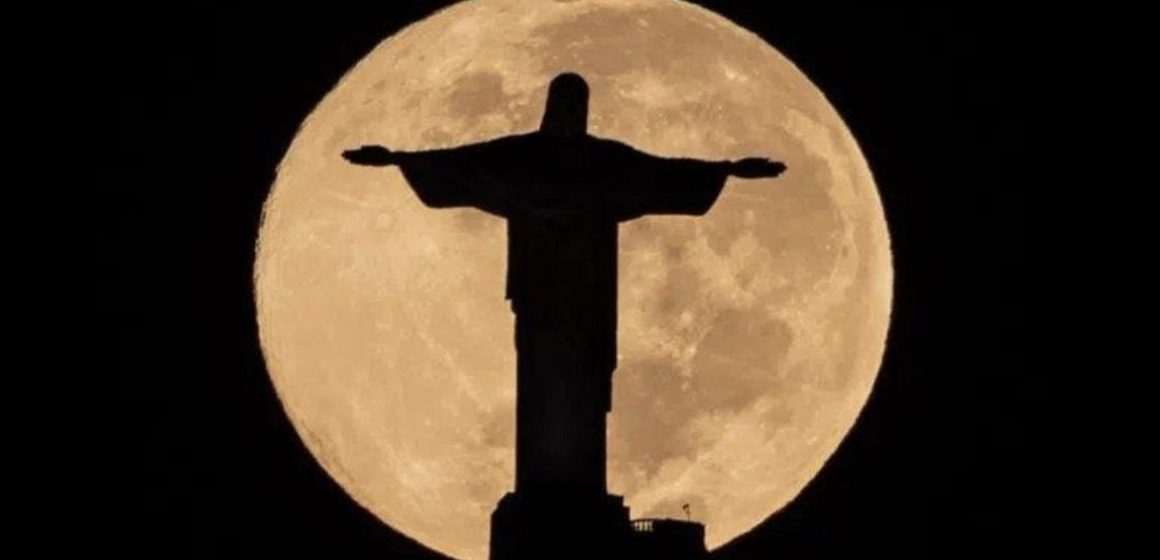 Cristo Redentor apaga luzes por uma hora em solidariedade a Vini Jr.