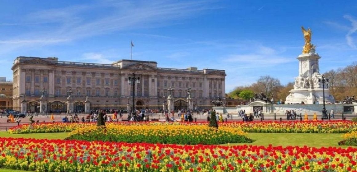 Conheça o império imobiliário de US$ 25 bilhões do rei Charles III