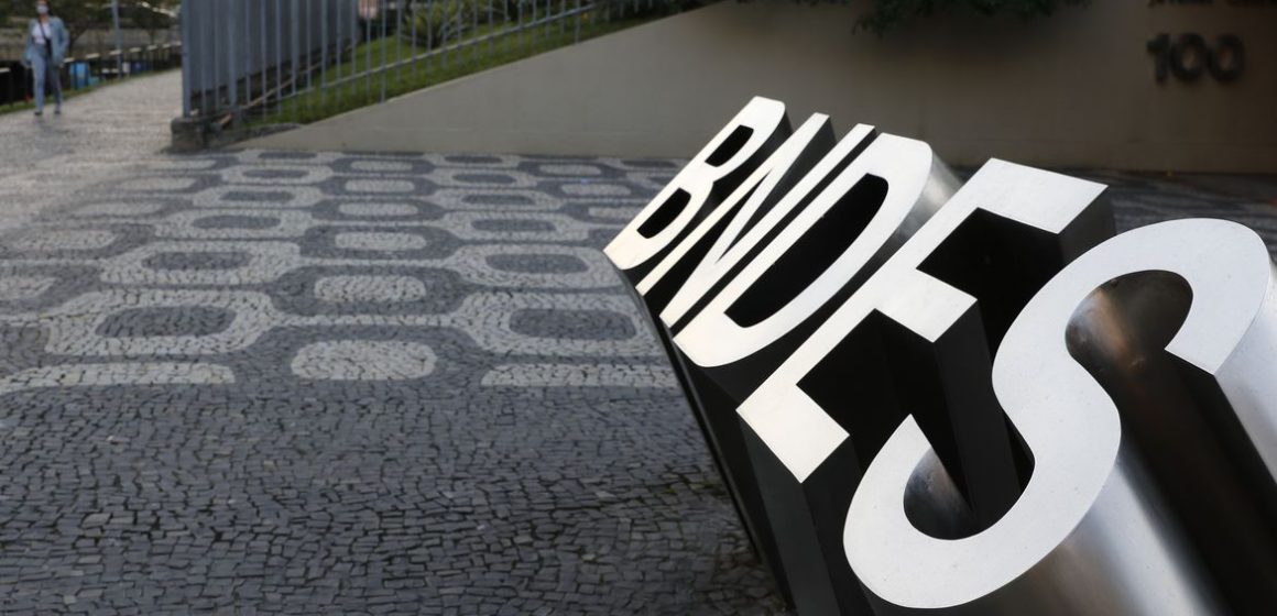 Lucro do BNDES tem queda de 28% no primeiro trimestre