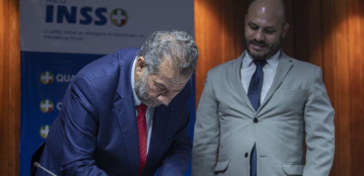 Carteira Meu INSS+ dá desconto em farmácias, cinemas, shows e serviços