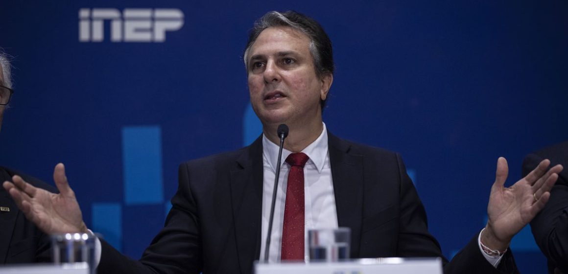 MEC diz 56,4% dos alunos do 2º ano não estão alfabetizados