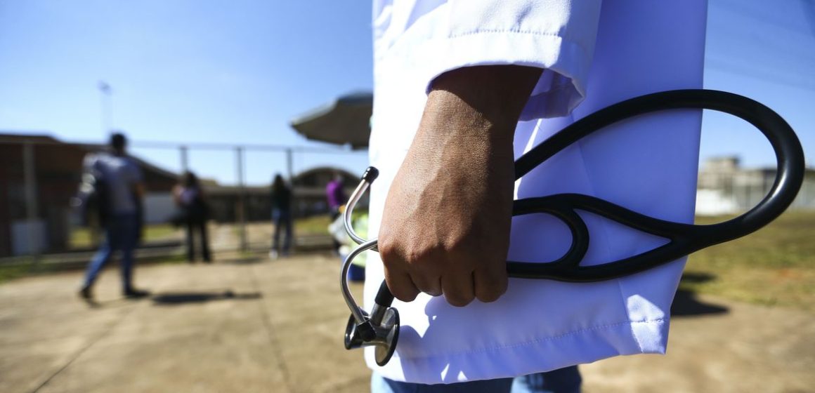 Mais Médicos lança edital com 5.970 vagas