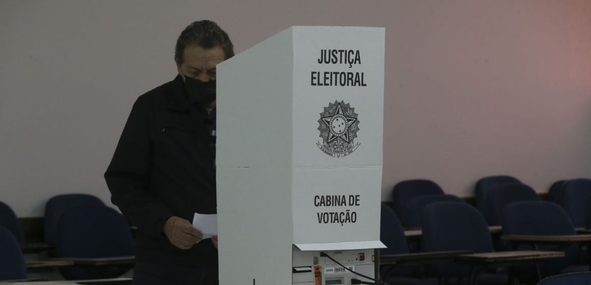 Barroso pede explicações à Câmara sobre a PEC da Anistia