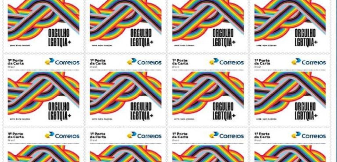 Selo em homenagem ao Dia do Orgulho LGBTQIA+ é lançado pelos Correios