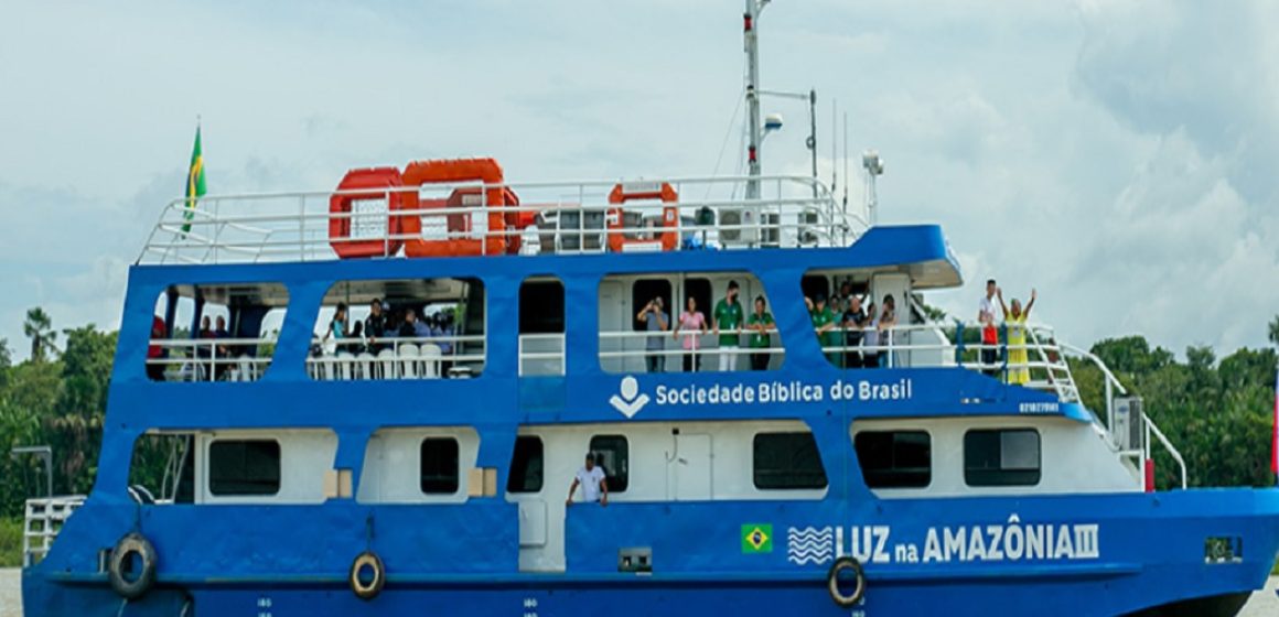 Belém recebe serviços de cidadania, saúde e beleza do ‘Barco Luz Amazônia’