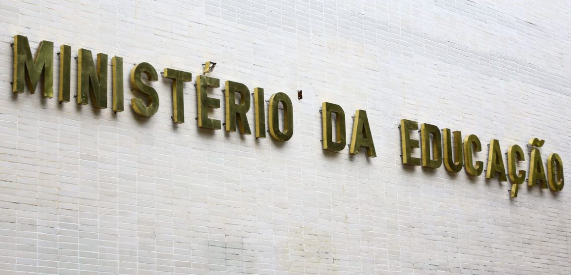 Brasília (DF), 10/04/2023 - Fachada do ministério da Educação. Programa de igualdade na educação é retomado pelo governo