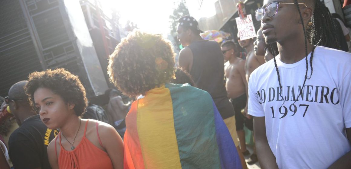 Orgulho LGBTQIA+ é caminho para saúde mental e bem-estar coletivo