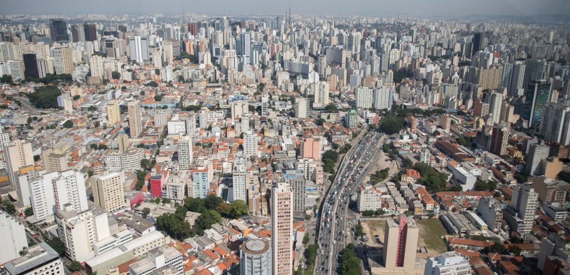 População do Brasil passa de 203 milhões, mostra Censo 2022