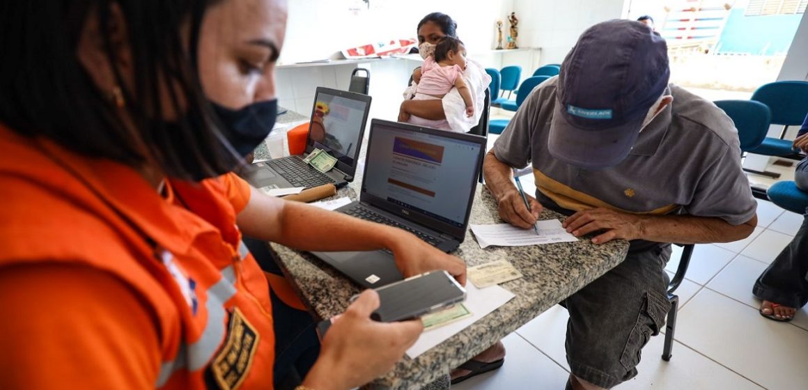 Famílias poderão se cadastrar no Programa Recomeçar até o fim do ano