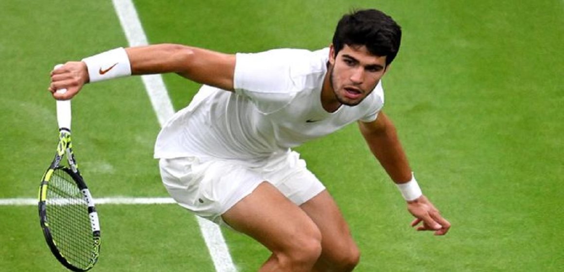 Alcaraz vence Djokovic e conquista o 1º título em Wimbledon