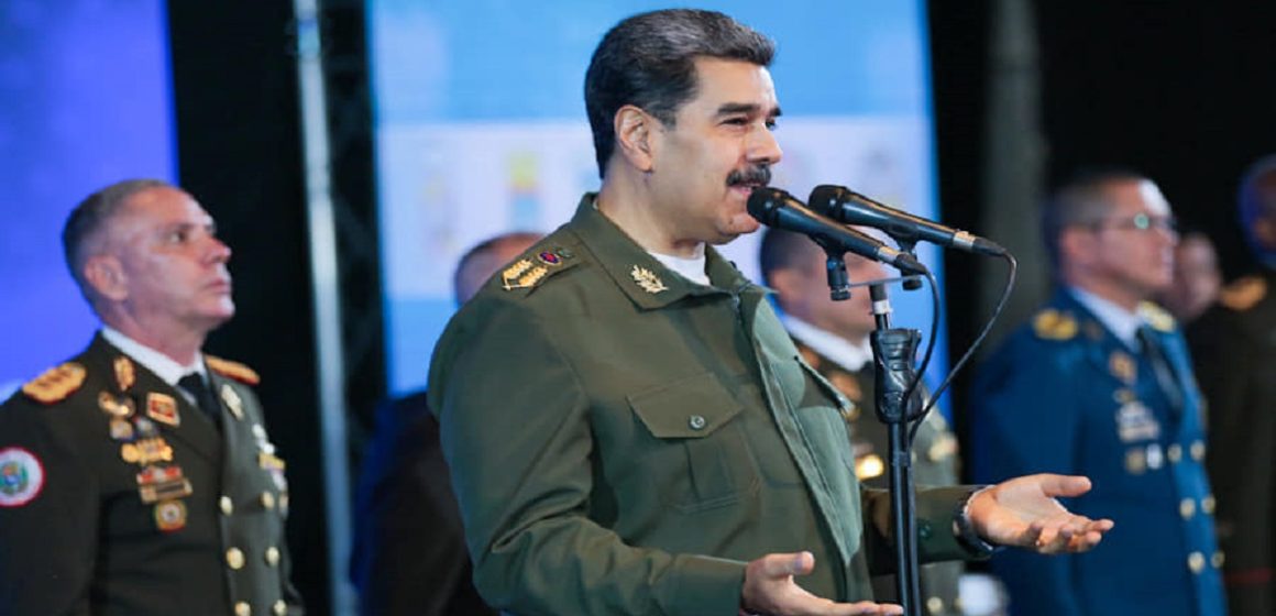 Na Venezuela, ditadura torna opositores inelegíveis e descarta eleição livre
