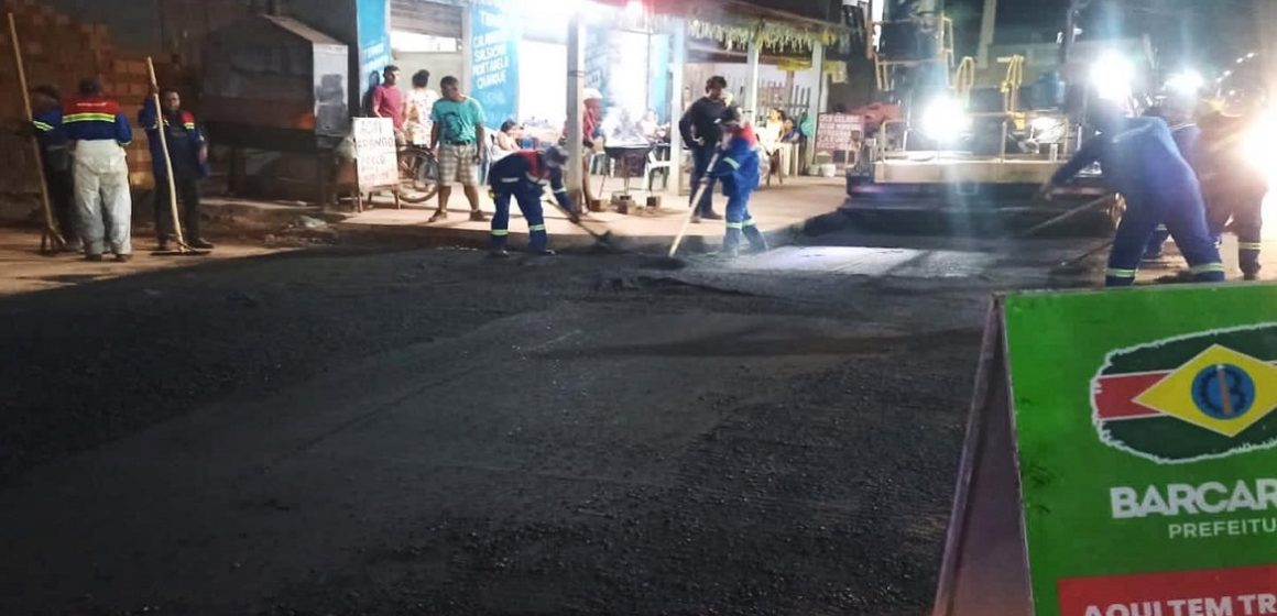 Renato Ogawa mostra trabalho de asfaltamento em Vila dos Cabanos