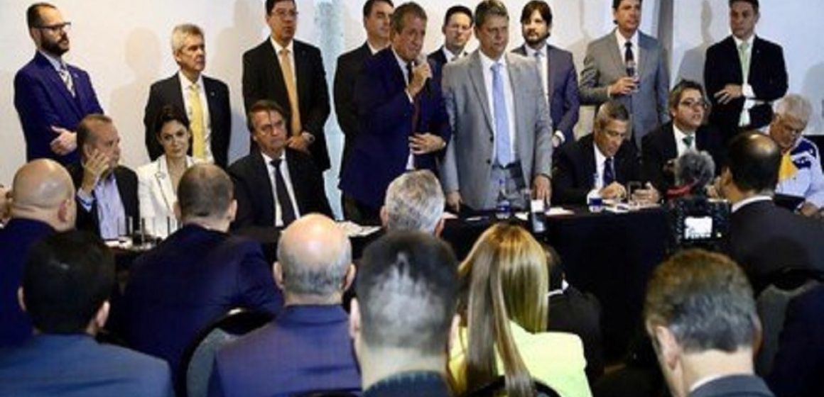 Bolsonaro-e-tarcisio-reforma-tributaria Em evento do PL sobre a Reforma Tributária, Tarcísio de Freitas e Bolsonaro se desentendem