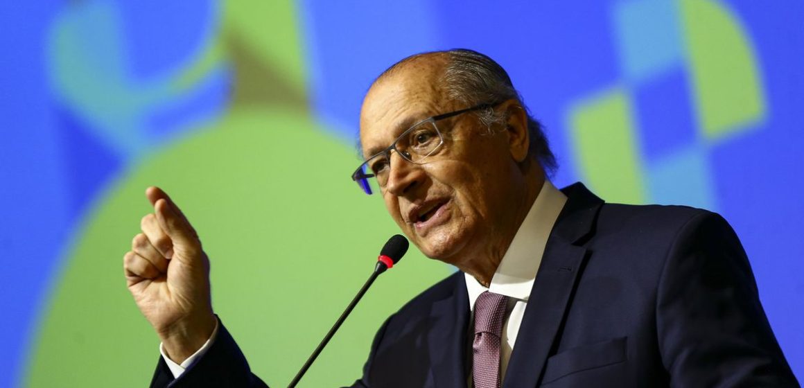 Contrato de gestão do Centro de Bionegócios da Amazônia é assinado por Alckmin
