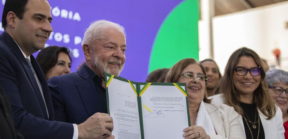 _ja_4914 Governo abre canal de denúncia para desigualdade salarial de gênero