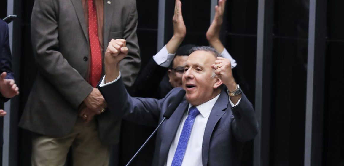 Câmara aprova PEC da reforma tributária