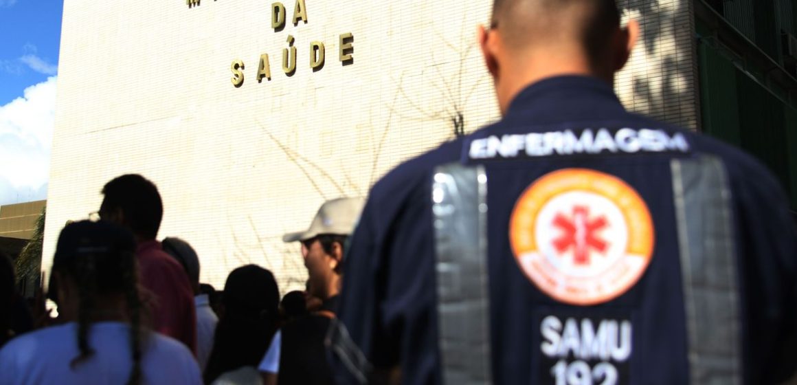 Ministério da Saúde prevê pagamento do piso da enfermagem a partir de agosto