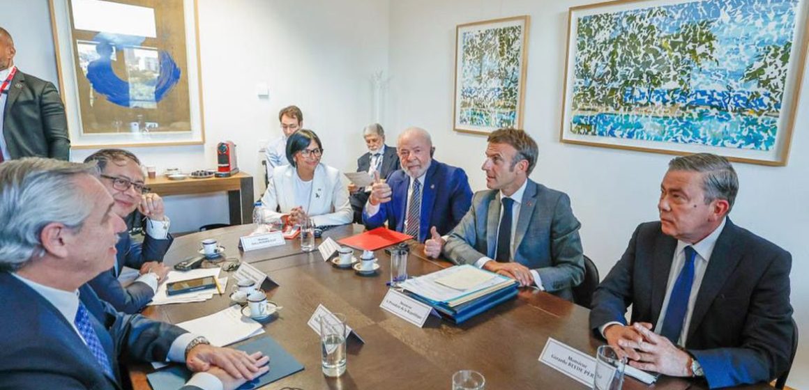 Presidentes apelam por eleições transparentes na Venezuela