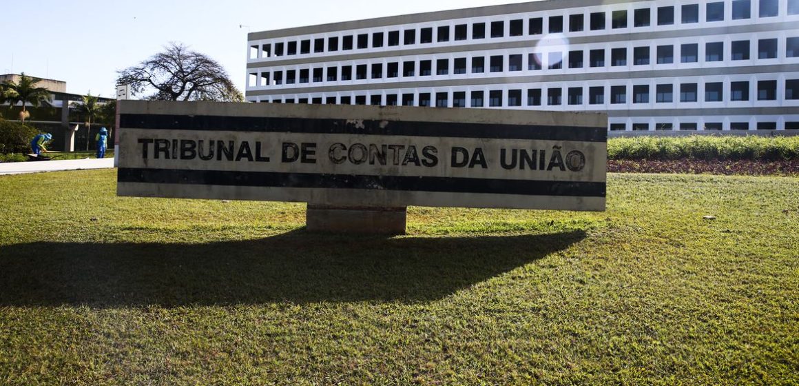 TCU: deficiências técnicas e operacionais atrasaram novo ensino médio