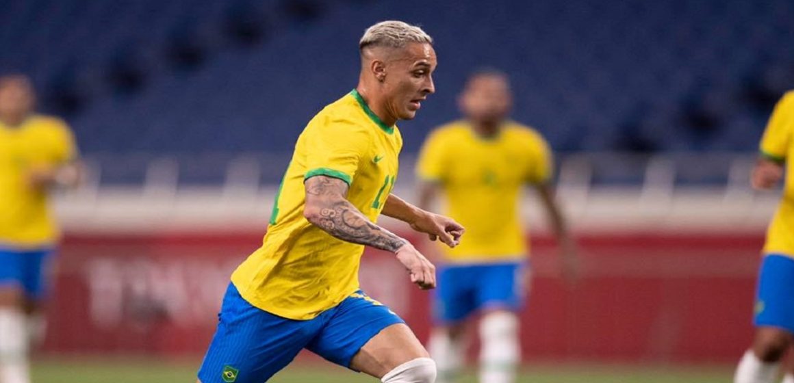 Acusado de agressão, Antony é desconvocado da Seleção Brasileira