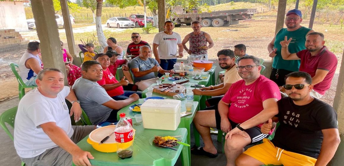 383012396_791889079616399_5336836336383393119_n Erick Monteiro conversa e almoça com populares de Capitão Poço